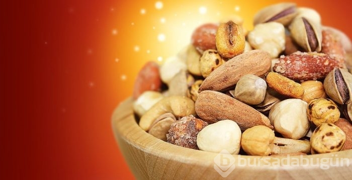Yılbaşı sofrası hazırlarken çocukları unutmayın!
