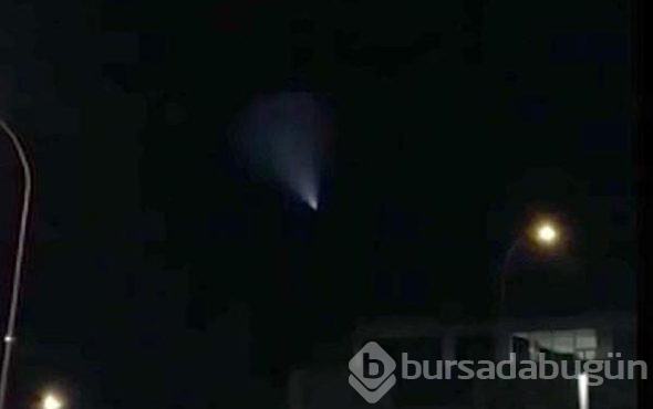 Tüm Türkiye'de görülen gizemli ışık hüzmesi gündem oldu!