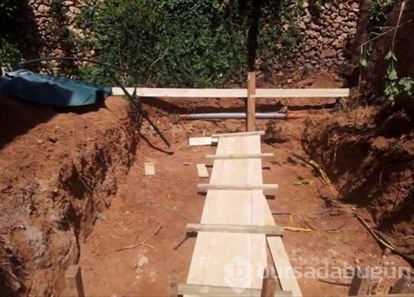 Arka bahçesine öyle bir şey yaptı ki!