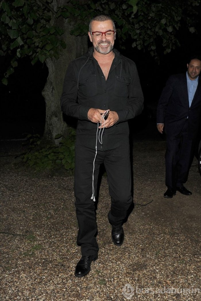 George Michael'ın ölüm yıl dönümünde ailesi çocukluk fotoğrafını yayınladı
