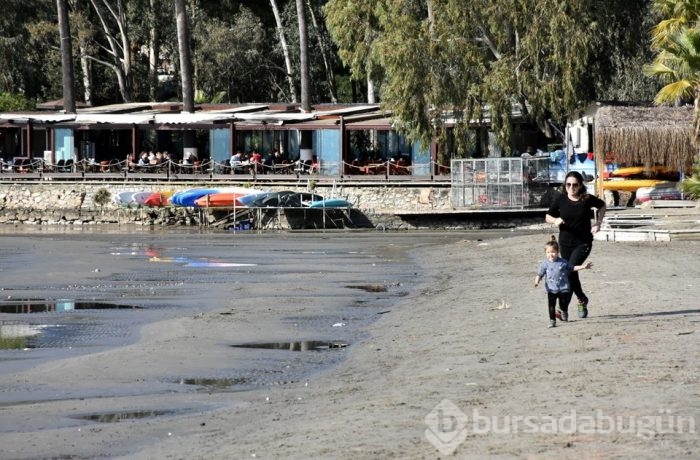 Muğla'da deniz suyu 25 metre çekildi
