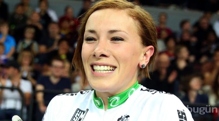 Caroline Buchanan kaza geçirdi!