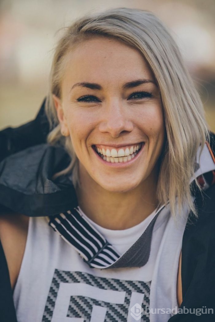 Caroline Buchanan kaza geçirdi!