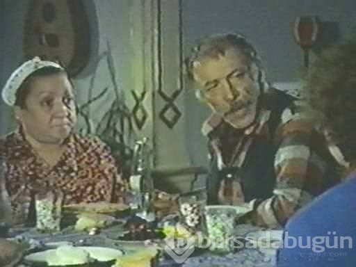 Münir Özkul kimdir?
