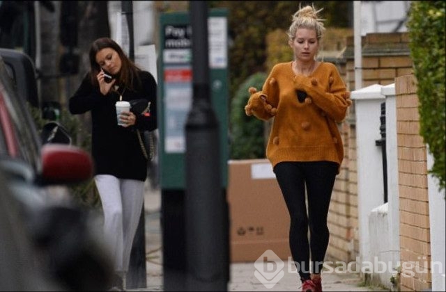 Markete sütyensiz gitti paparaziler peşini bırakmadı