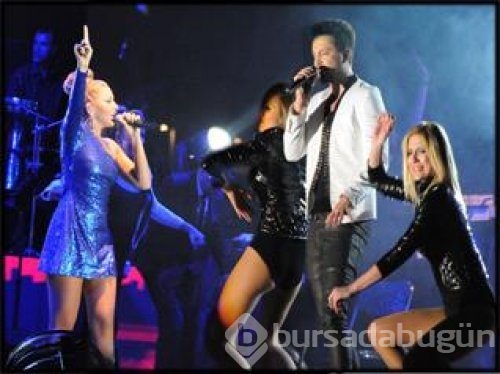 Hadise'nin konserden kalanlar