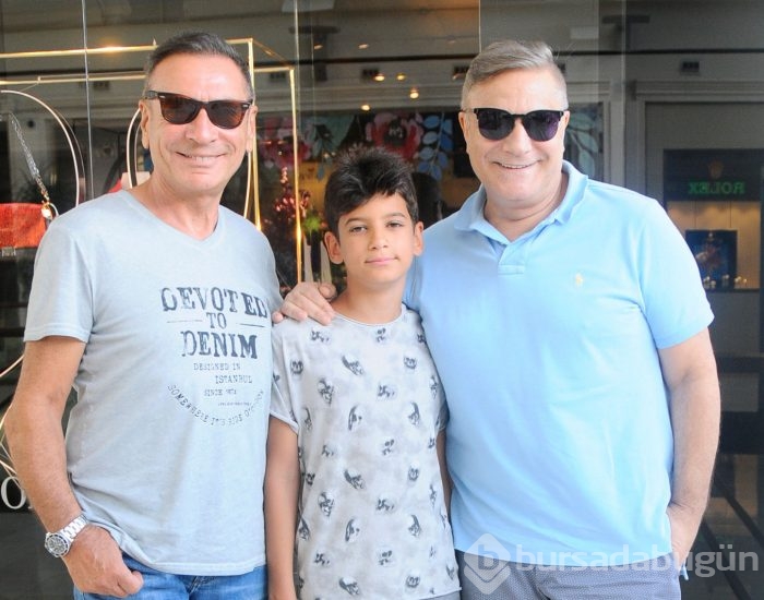 Ünlülerin kardeşleri