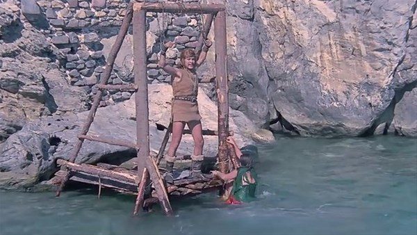 Türk filmlerinden güldüren hatalar