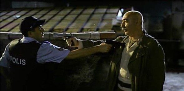 Türk filmlerinden güldüren hatalar