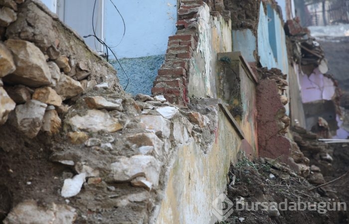 Bursa'da heyelan bölgesi drone ile görüntülendi 