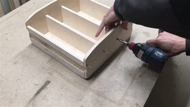Benzin bidonuyla bakın ne yaptı