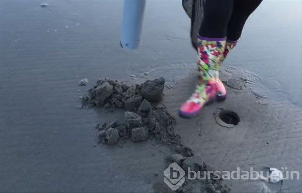 Böyle balık tutma taktiği gördünüz mü?
