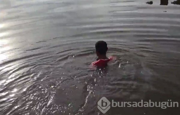 Böyle balık tutma taktiği gördünüz mü?