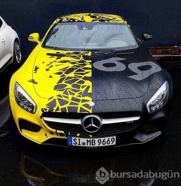 Pahalı otomobillere sıra dışı boya!