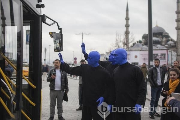 Mavi adamlar neyin nesi!