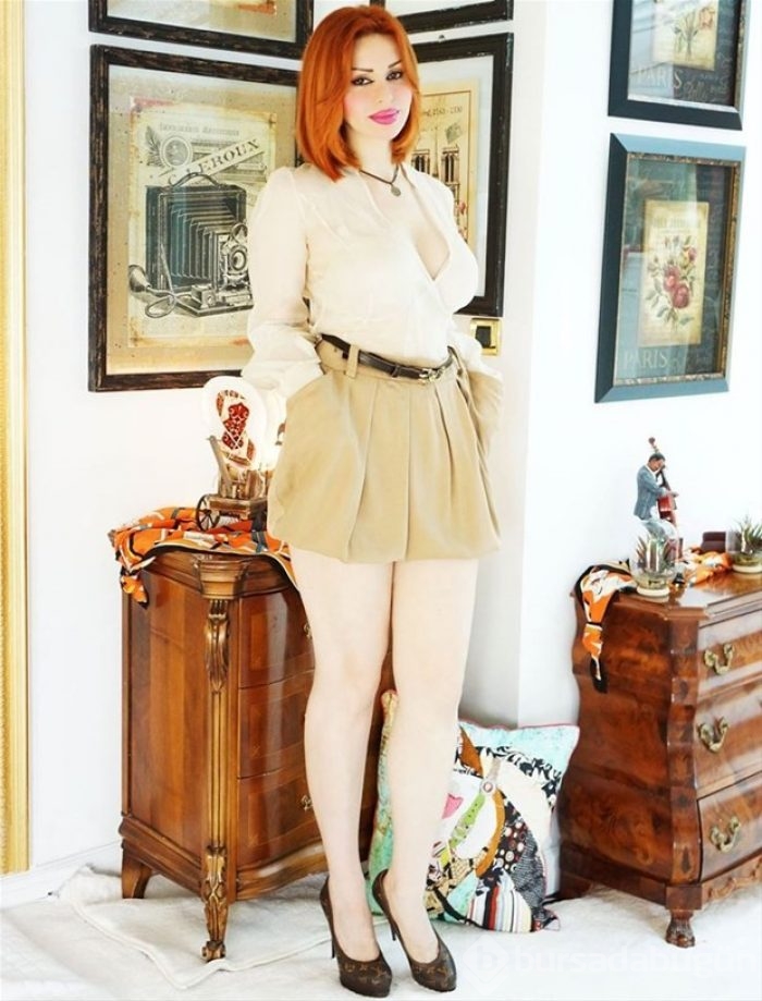 Adnan Oktar'ın kediciği Semra Özgiray