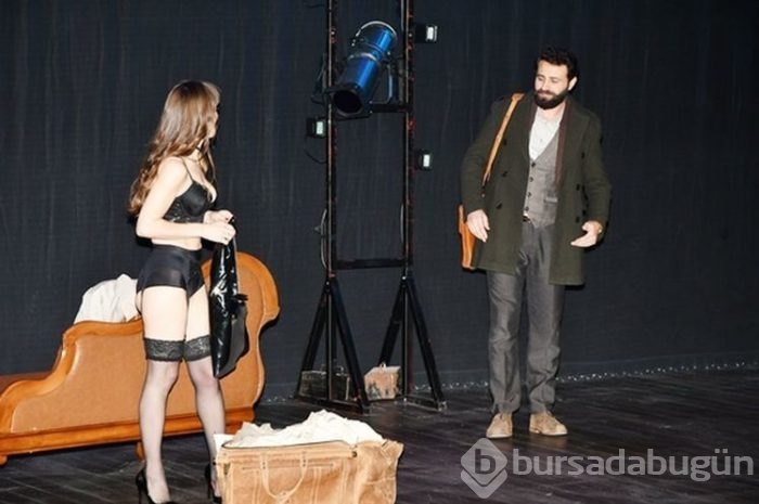 Cesur kadın Pervin Bağdat soyundu!
