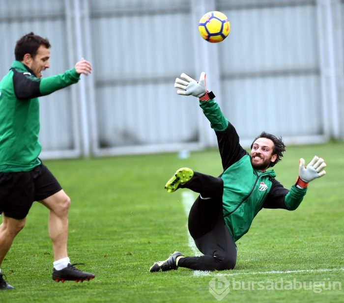 Vartolu Sadettin'den, Bursaspor antrenmanında şov!