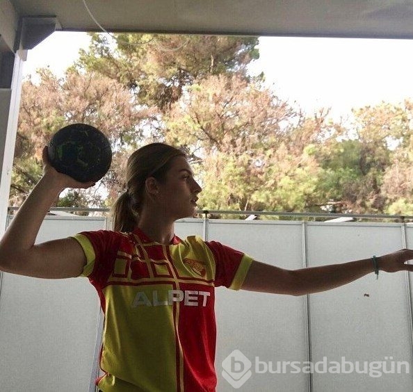 Survivor Yağmur kimdir? (Yağmur Banda)
