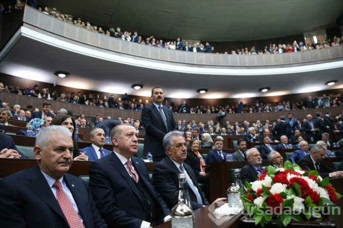 AK Parti grup toplantısında dikkat çeken anlar