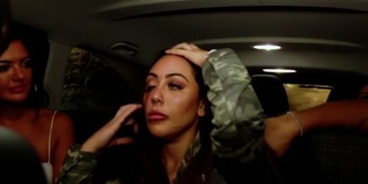 Sophie Kasaei'nin internete sızan fotoğrafları viral oldu