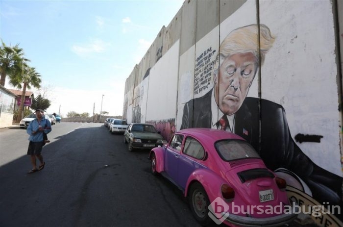 Utanç Duvarı'na grafitilerle isyan