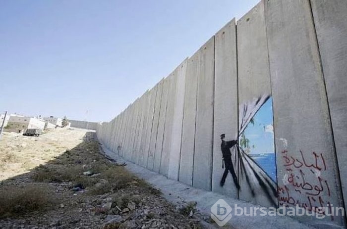 Utanç Duvarı'na grafitilerle isyan