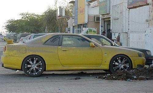 Terk edilmiş lüks araçlar
