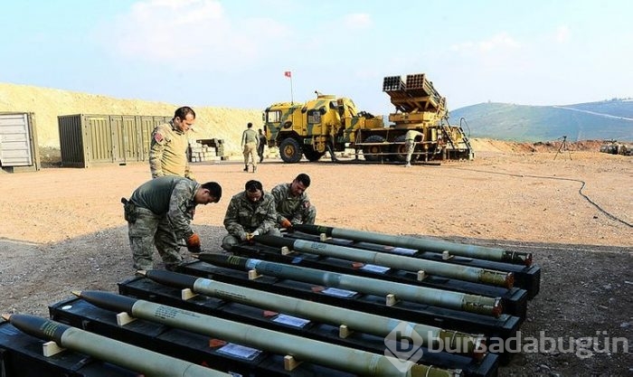Mehmetçik teröristleri milli roketlerle vuruyor!