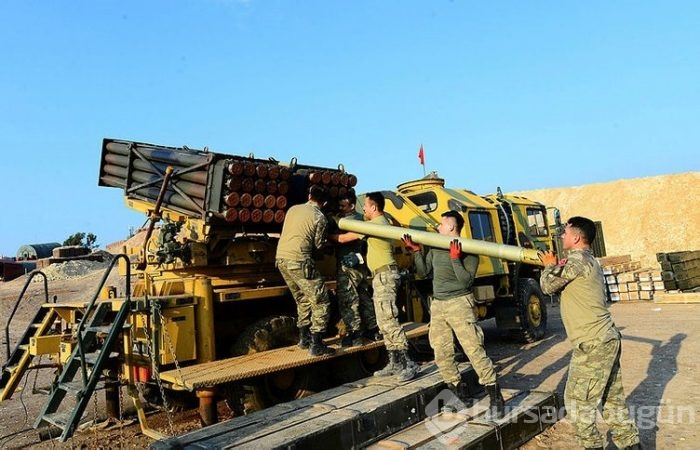 Mehmetçik teröristleri milli roketlerle vuruyor!