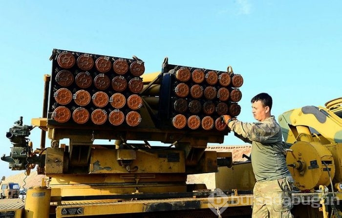 Mehmetçik teröristleri milli roketlerle vuruyor!