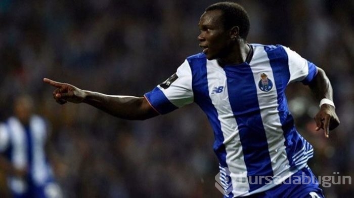 Bafetimbi Gomis Cristiano Ronaldo'yu geçti!