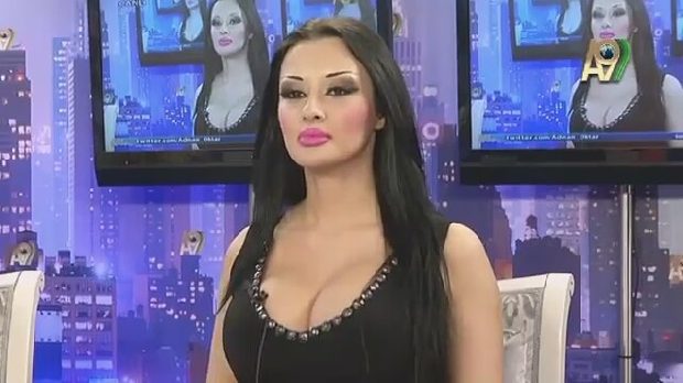 Esmer kedicik Yasemin Ayşe Kiriş