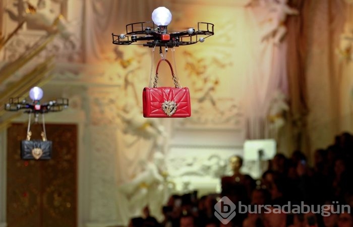 Defileye "drone"lar çıktı!
