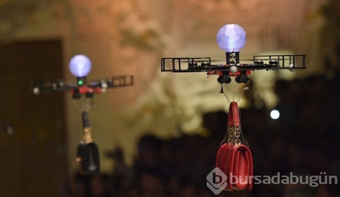 Defileye "drone"lar çıktı!