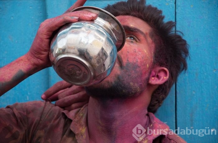 'Holi Festivali'nden renkli görüntüler