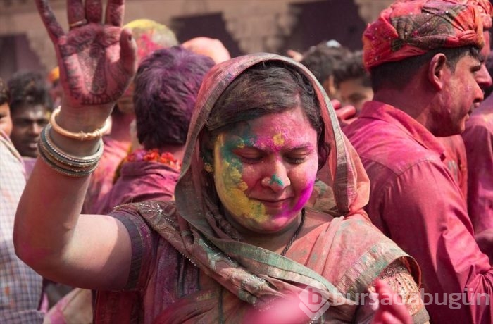 'Holi Festivali'nden renkli görüntüler