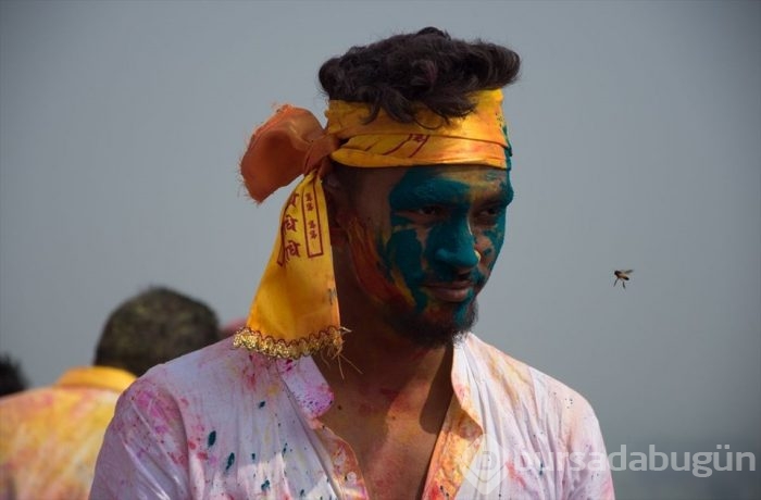 'Holi Festivali'nden renkli görüntüler