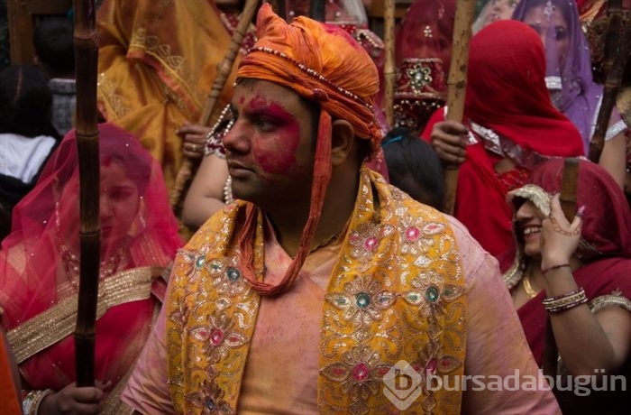 'Holi Festivali'nden renkli görüntüler