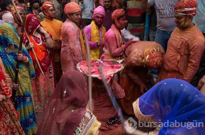 'Holi Festivali'nden renkli görüntüler