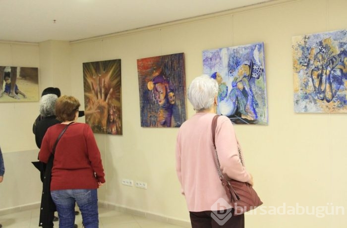 'Bedenime Dokunma' sergisi açıldı