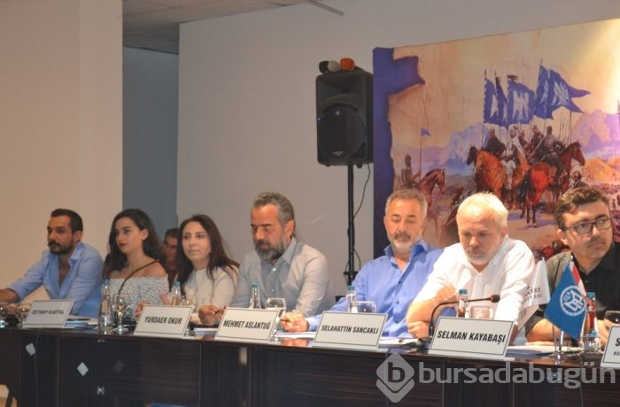 Direniş Karatay ekibi filmi anlattı (Mehmet Aslantuğ:Hasretimiz var)