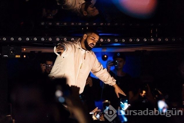 Ed Sheeran yılın rekorunu kırdı
