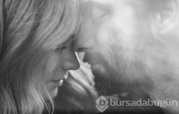 Ünlülerin sosyal medyada duygusal paylaşımları
