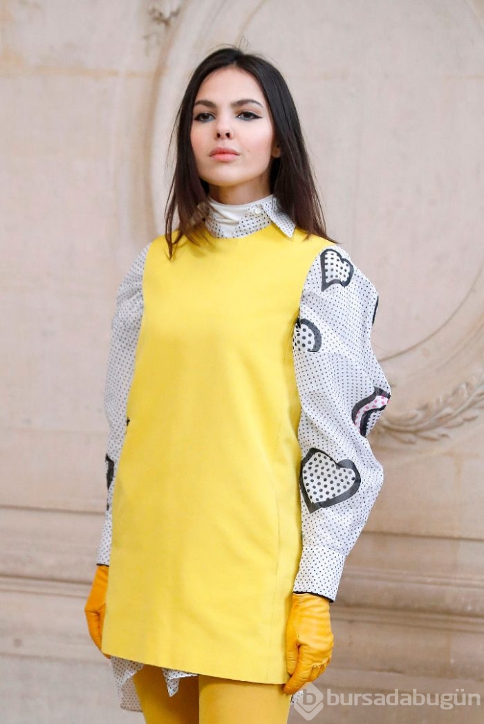 Paris moda haftası nefes kesti