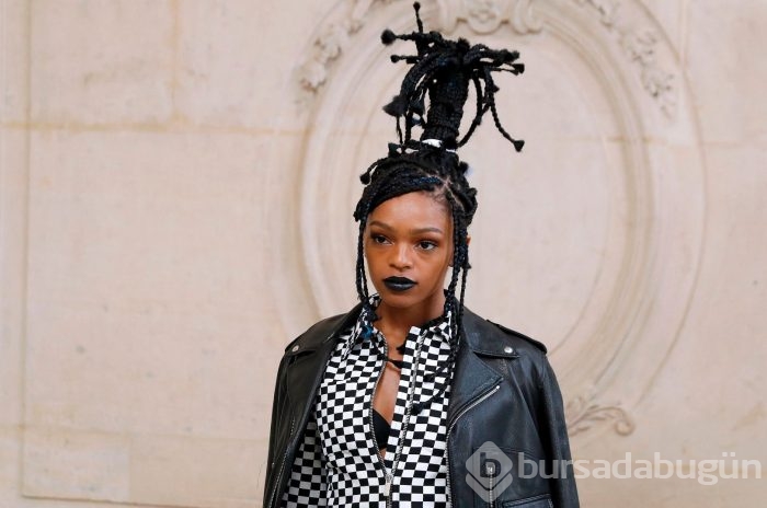 Paris moda haftası nefes kesti