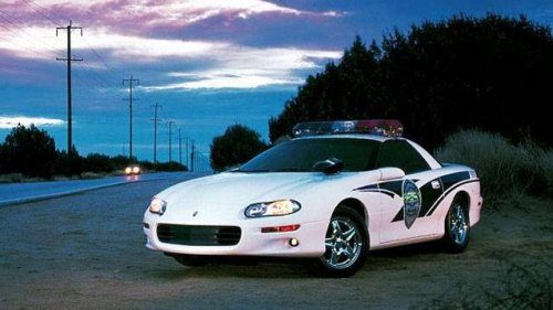Dünya'dan polis araçları
