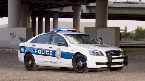 Dünya'dan polis araçları