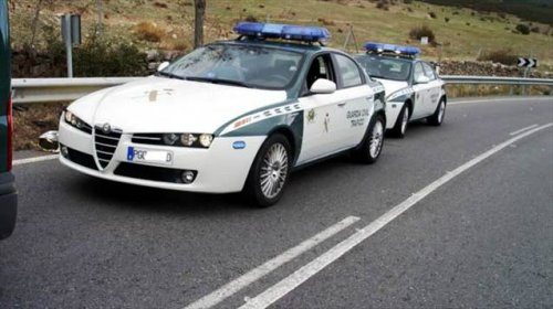 Dünya'dan polis araçları