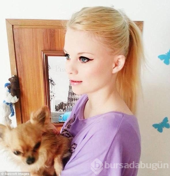 Barbie bebeğe benzemek için servet harcıyor!
